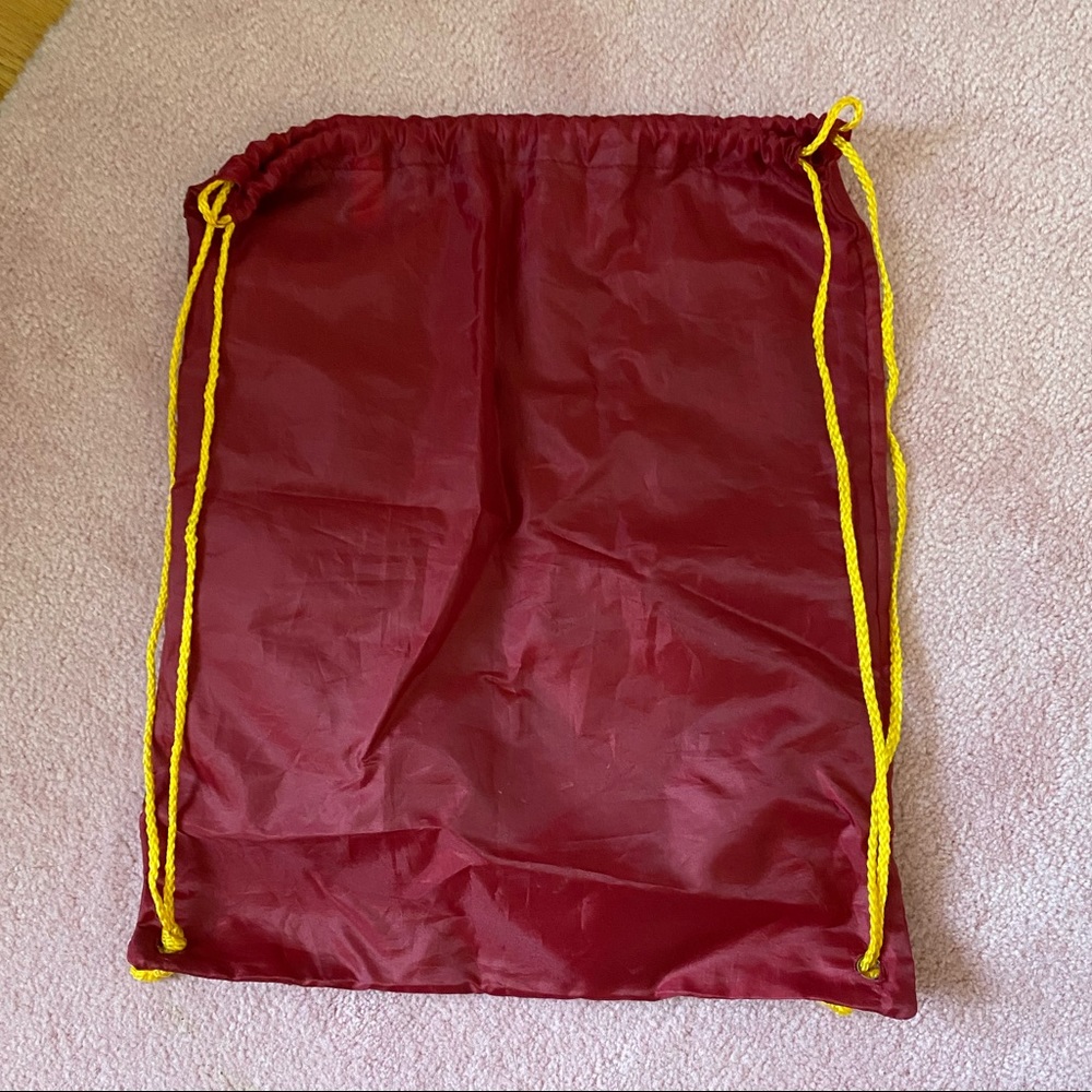 Universal Harry Potter Drawstring Gryffindor - image 2